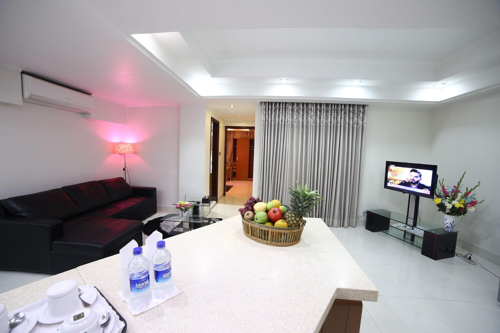 Nascent Gardenia Luxury Suites Дака Екстериор снимка