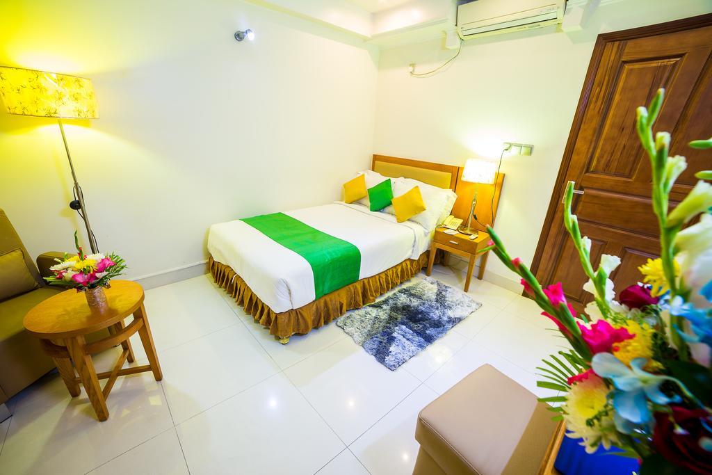 Nascent Gardenia Luxury Suites Дака Екстериор снимка