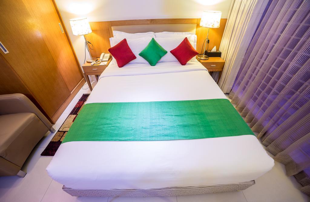 Nascent Gardenia Luxury Suites Дака Стая снимка