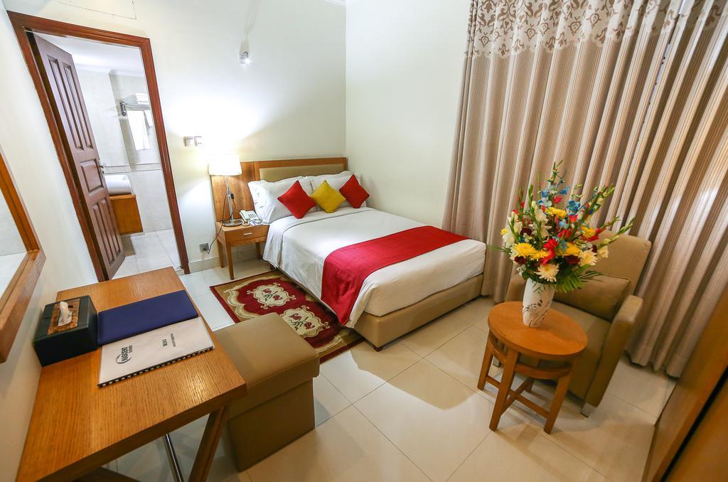 Nascent Gardenia Luxury Suites Дака Стая снимка