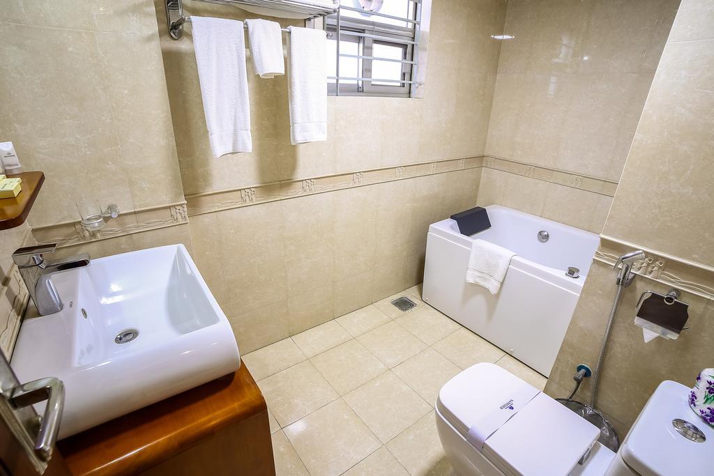 Nascent Gardenia Luxury Suites Дака Стая снимка