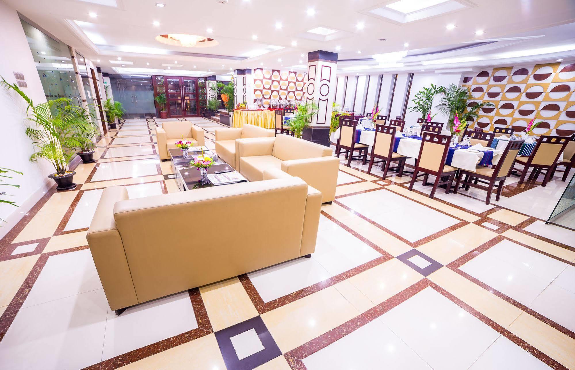 Nascent Gardenia Luxury Suites Дака Екстериор снимка