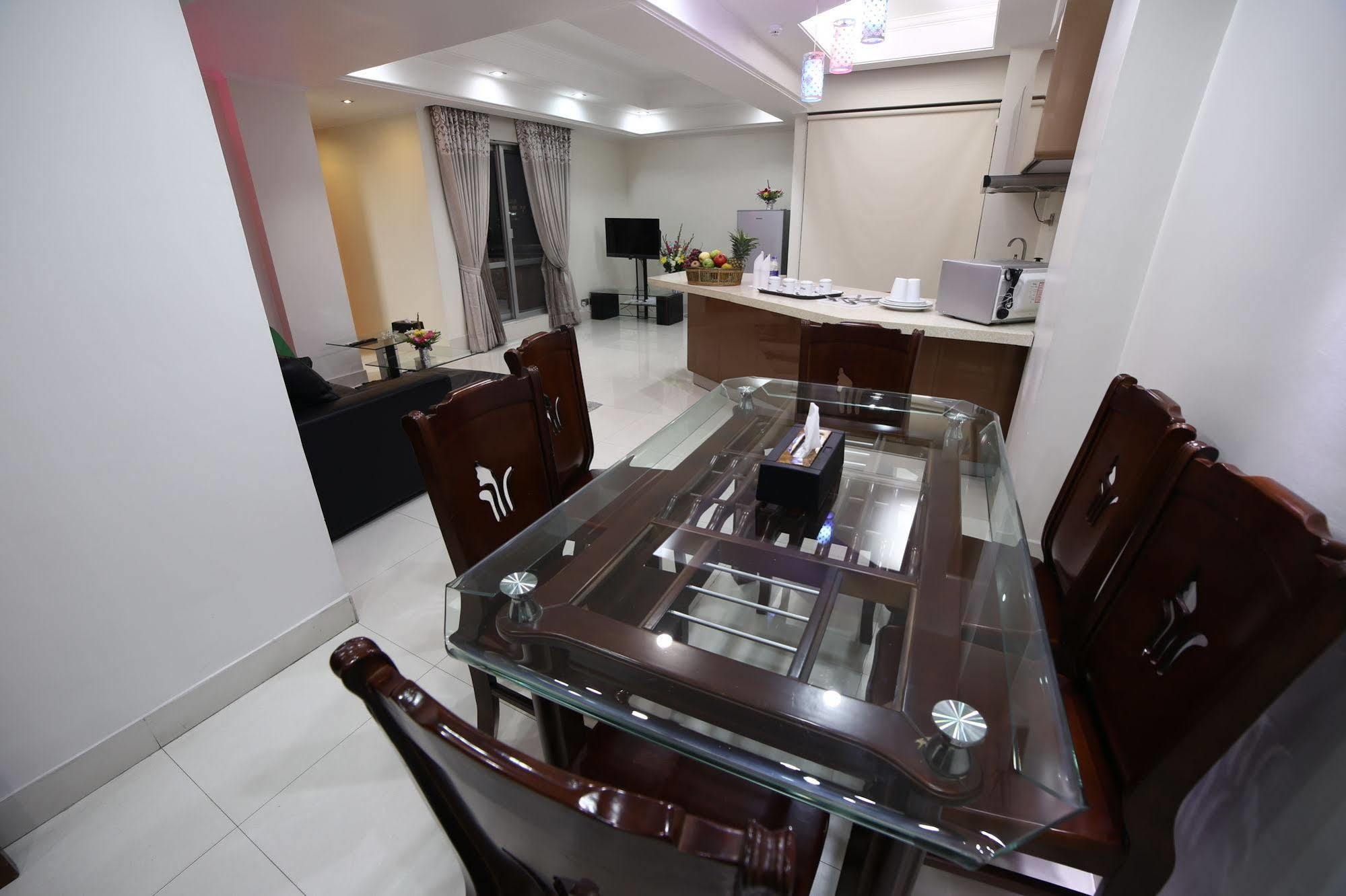Nascent Gardenia Luxury Suites Дака Екстериор снимка