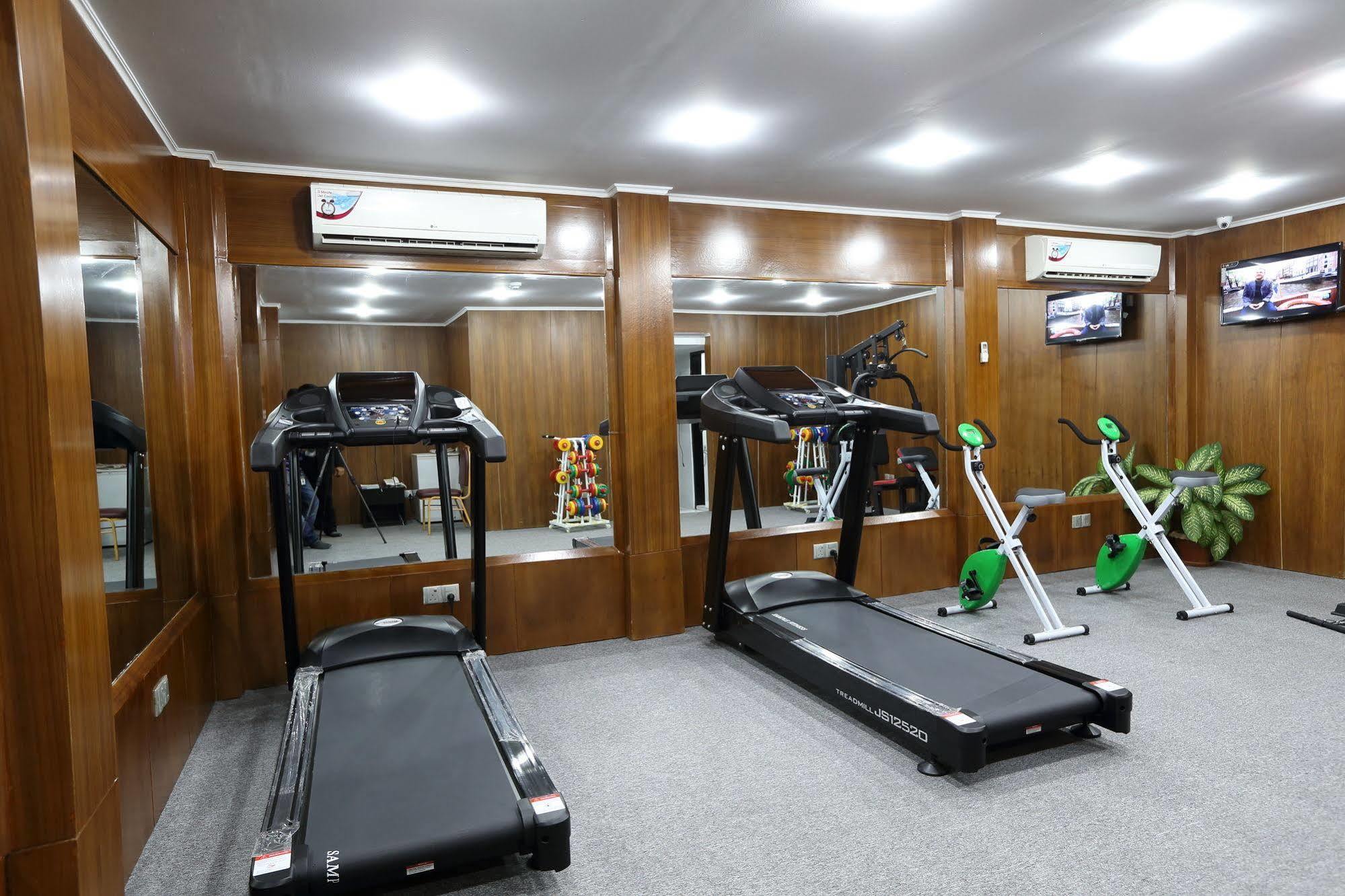 Nascent Gardenia Luxury Suites Дака Екстериор снимка